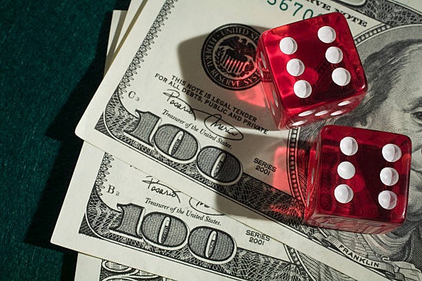 saldo baccarat live table interface on Android showing betting board and dealer